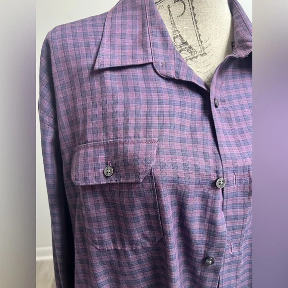 NWOT Men’s Purple Button Up Shirt! - Picture 5 of 13